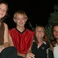 Gah is cheesin.. wonder if it was cuz of alex or the tequela?